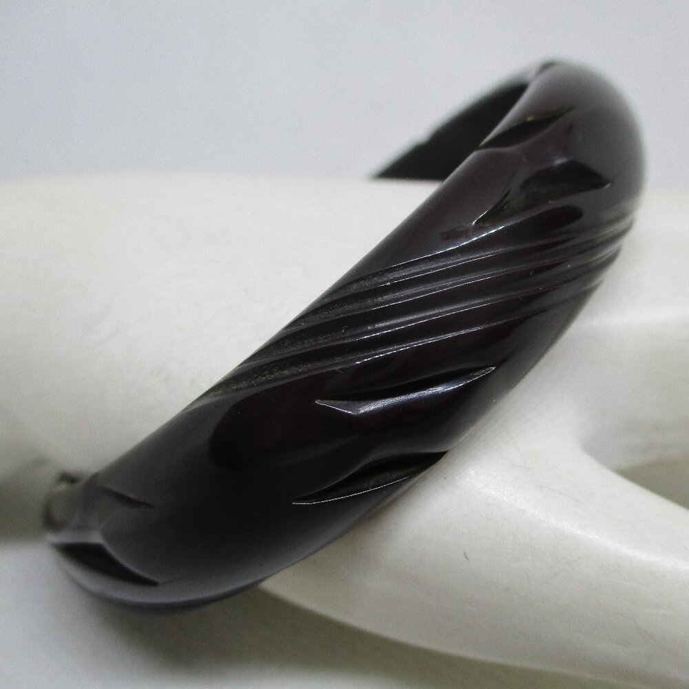 Carved Bakelite Bangle Bracelet Black Bakelite Bracelet 1940s VTG Thick Carved